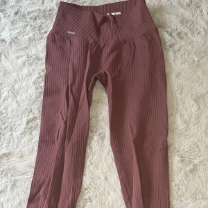 Aimn träningstights - Gott skick 