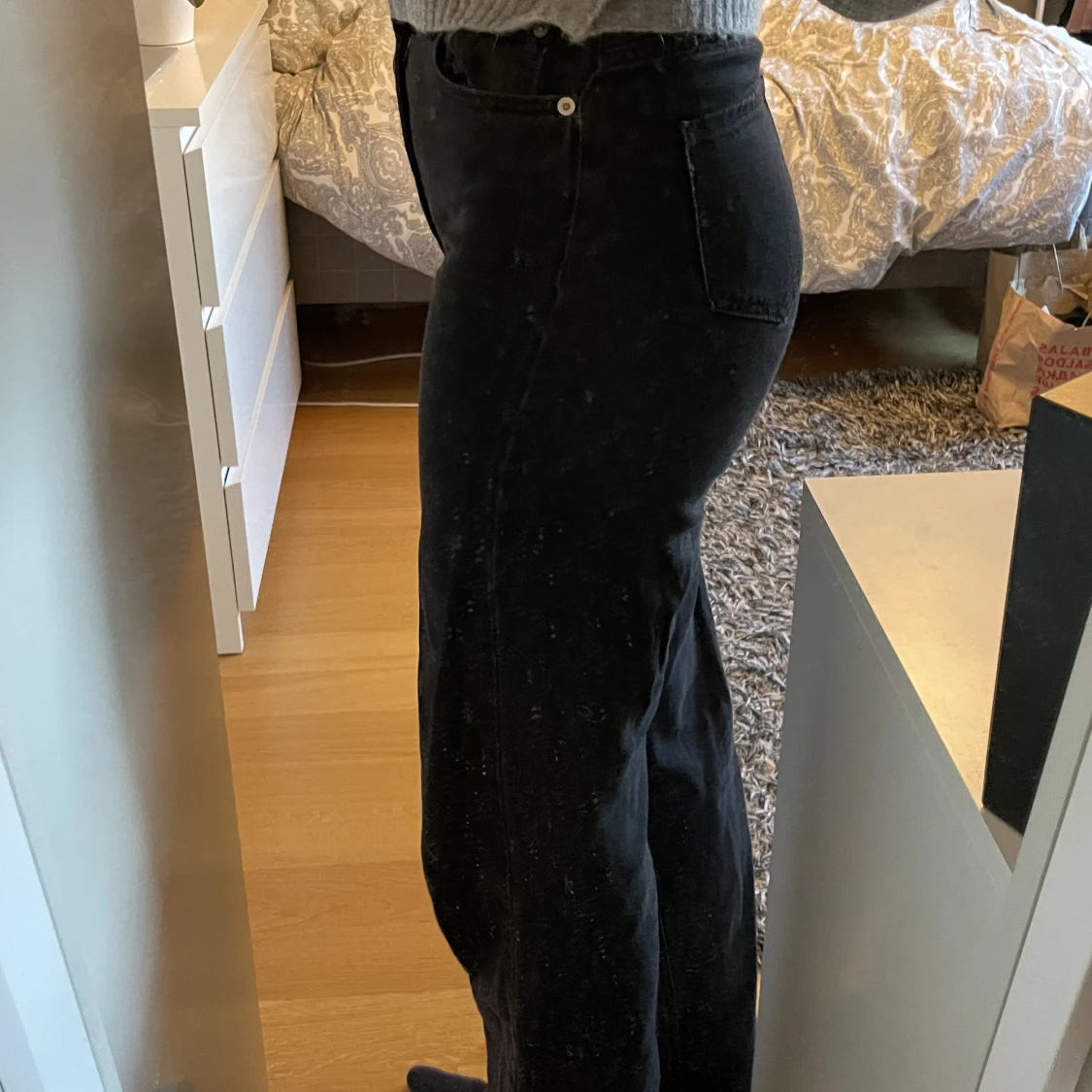 Snygga svarta jeans