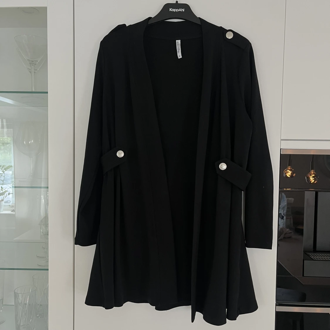 Svart kappa/kofta - 90