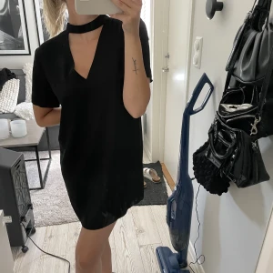 Klänning  - Säljer denna klänning från zara