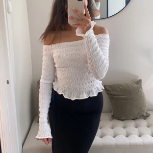Off shoulder topp - Så söt topp i fint material! 