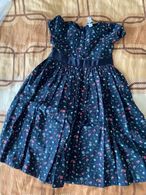 Klänning från Gap för barn - I mycket bra skick 