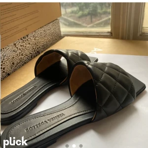 Bottega veneta - Som nya