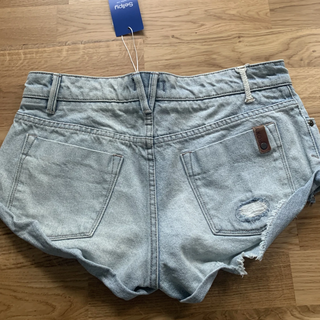 Lågmidjade jeansshorts - 90