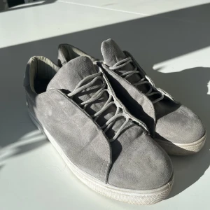 Skor Bianco  - Skor från Bianco  Bra skick   Strl. 39  Köparen står för frakt 