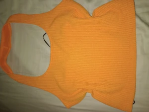 Orange sommarlinne - Köpt från hm för ca 1 år sedan, i bra skick. 