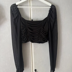 Topp - Superfin svart mesh topp. Storlek M, passar även S💞💞