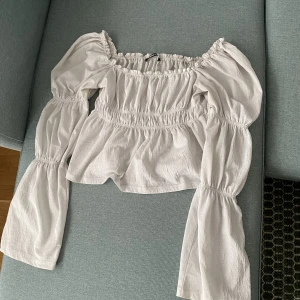 Fin topp - Sitter bra och skönt tyg. 