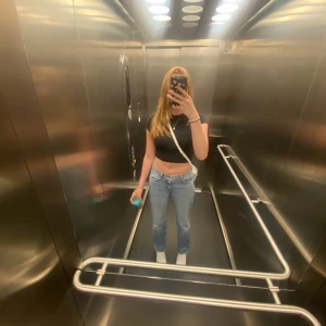 Gina jeans - Säljer mina Gina low straight jeans i storlek 34 då de nt kommer till användning! Använd ca 2 gånger