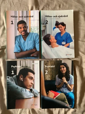 Kurslitteratur  - Kurslitteratur till undersköterska utbildning. Böckerna är i absolut nyskick. Har kostat mellan 500-570 kr . Säljes för 300 kr/st