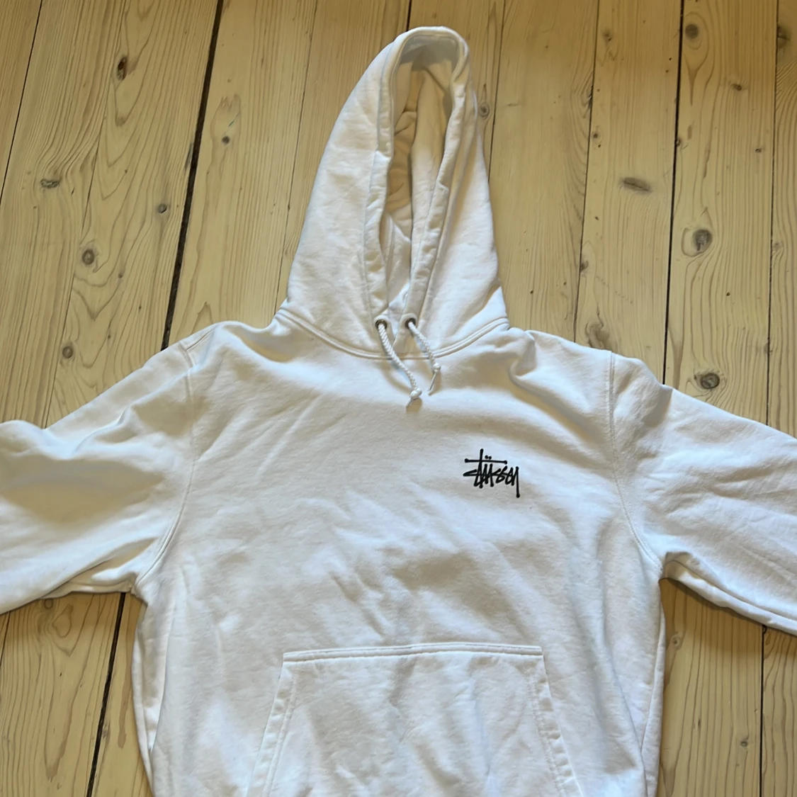Vit stussy hoodie