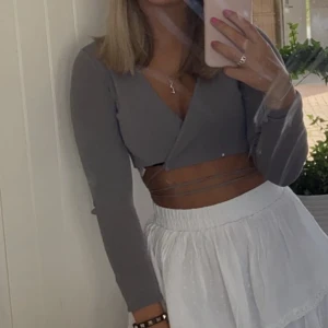 Topp - Jättefin topp, använd fåtal gånger bra skick!