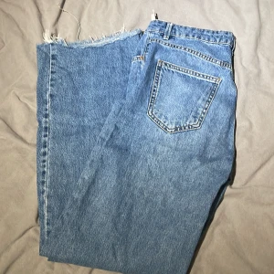 Jeans - Fina jeans i nyskick!