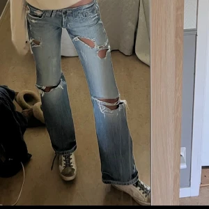 Vintage Jeans - Skit snygga flared jeans med låg midja. Väldigt bra skick 