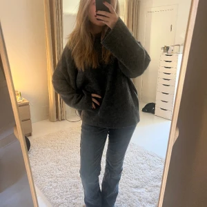 Tjocktröja  - Så snygg tjocktröja från Gina❤️ inga defekter eller skador 