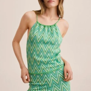 Mango topp - Mango topp med super coolt mönster! Glittrigt matrial❣️