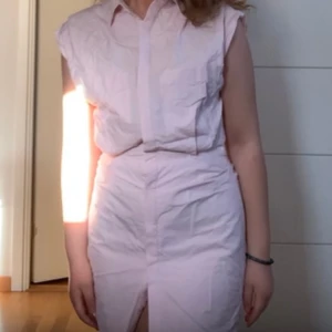 Zara - Rosa skjortklänning ifrån Zara i strl M men som en S 🩷