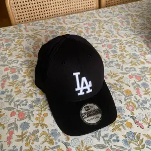 HELT NY Los Angeles Dodgers keps från Hatstore! Storleken är M/L (59-62 cm) i modellen Flexfit
