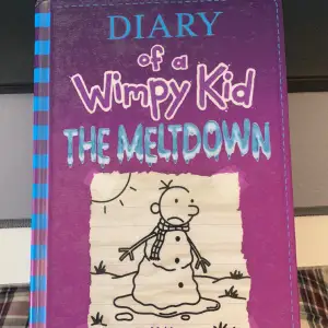 Säljer min engelska bok ”Diary of a wimpy kid” the meltdown. Den ser orörd ut men plasten har gått upp på baksidan på bild 2. 