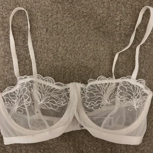 Bh - Bh från NAKD. 70B