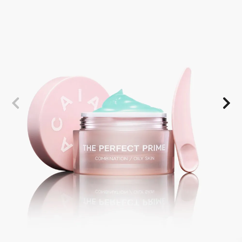 ”THE PERFECT PRIME - OILY SKIN” från Caia, endast testad två gånger, då använde jag ”spateln” för att ta upp produkt. Säljer pga att den inte funkar för min hud  Nypris 325. Övrigt.