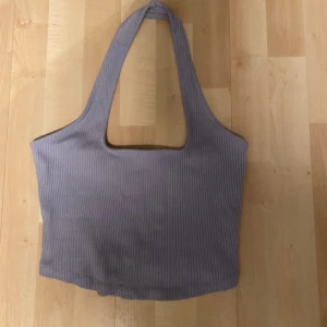 Linne  - Säljer detta jättefina linnet då det är för stort för mig, aldrig använt 