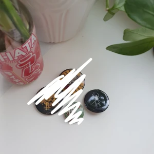 Pin - Lägger upp då intresse för pinnen finns (om du inte är personen som kontaktade mig vänligen köp ej denna ad😅)