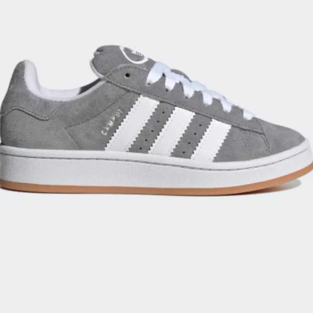 Helt nya adidas campus 00s grey unisex säljes, inköpta på adidas hemsida.. Skor.