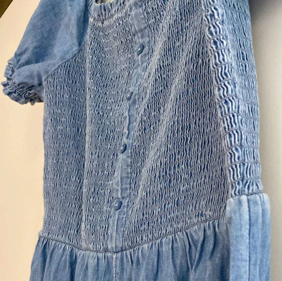 Jeans suit off-shoulder