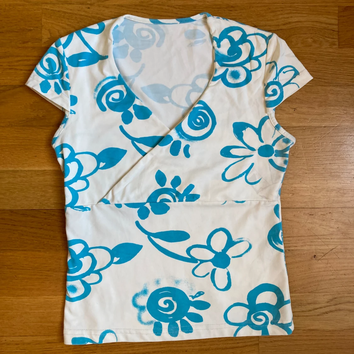 sommrig kortärmad topp