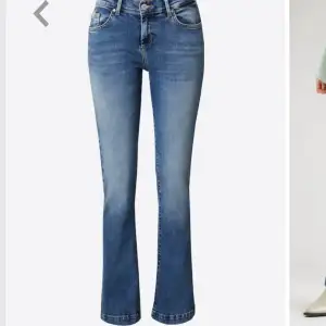 Lågmidjade jeans från Ltb modell fallon, slutsålda🫶🏻