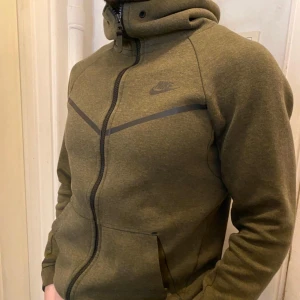 Nike Hoodie  - S/M Nyskick