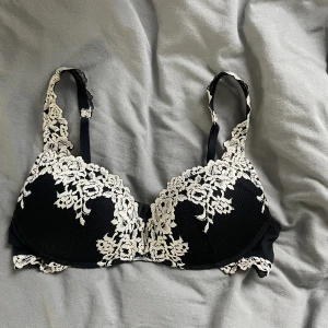 Intimissimi bh  - Super push up behån, säljer pga för liten  Så fin bh och i fint skick🫶🏼