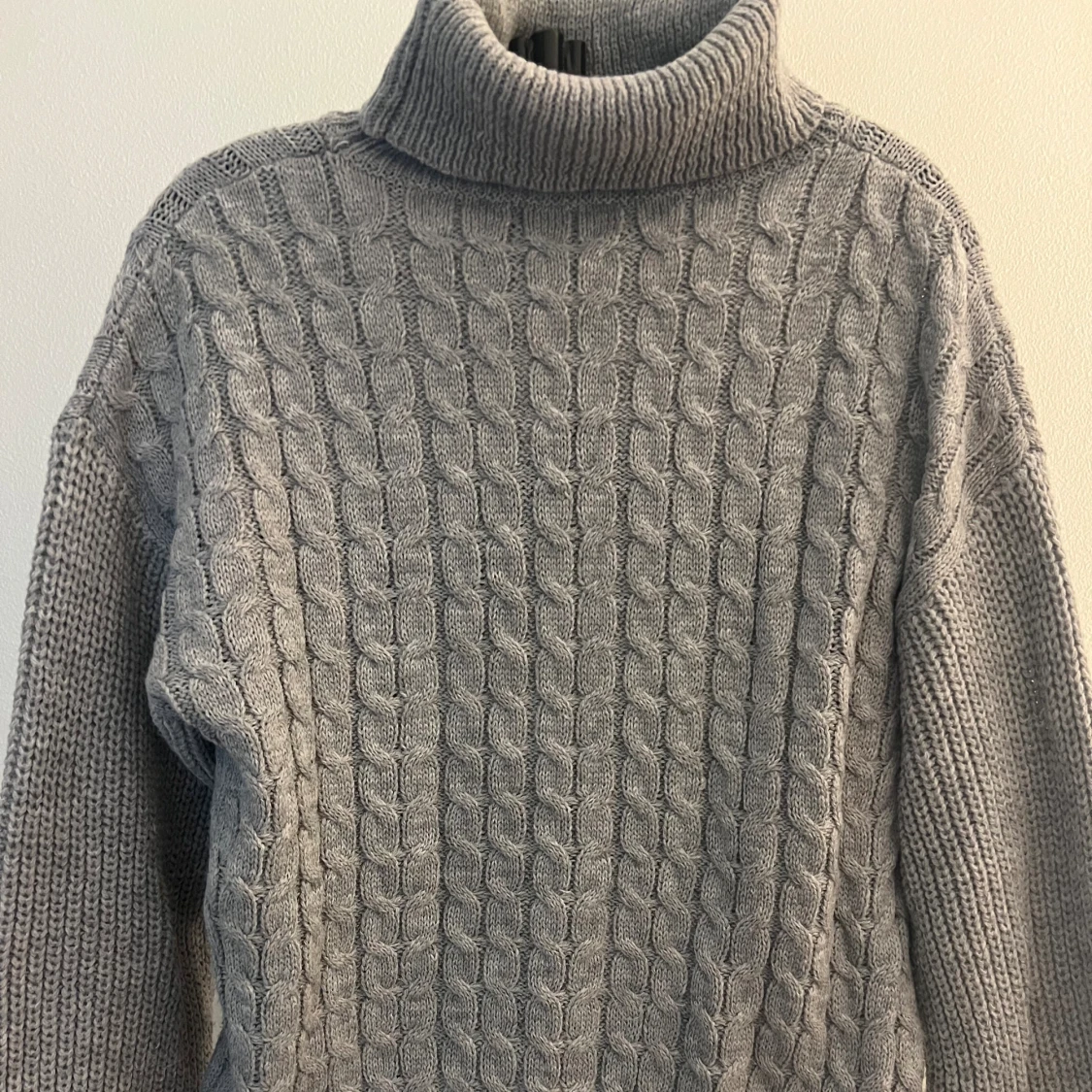 Stickad tröja 