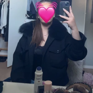 Meotine jacka - Säljer nu min meotine jacka, så fint skick köpte på plick för ca 1 år sen använt inte alls så mke!