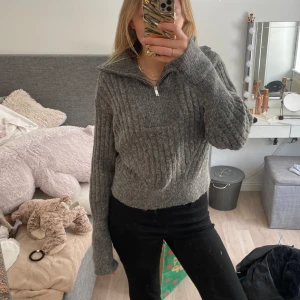 Half zip kofta - Super skön Half zip stickad kofta!!💕💕