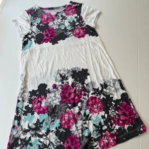 Sommarklänning - Härlig sommarklänning