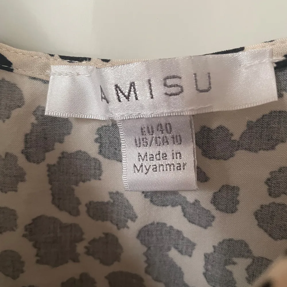 Superfint skick storlek 40. Mekot.