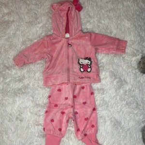 Hello Kitty sett - Rosa hellokitty sett (oanvänd)