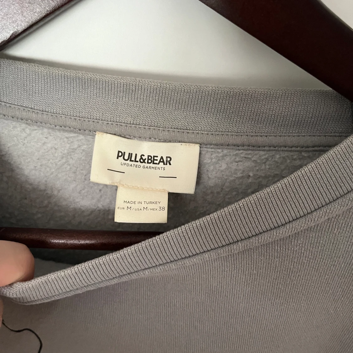 Grå Sweatshirt (Pull&Bear) - 90