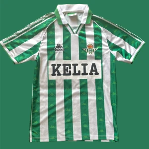 Real Betis Hemmaställ 1996-1997 - Begagnad tröja nästan i helt ny sick. Inget namn på ryggen!