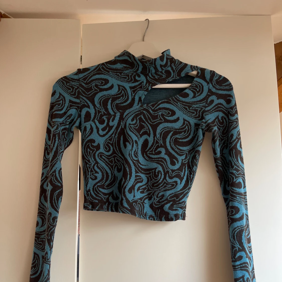 Svart/Blå Långärmad Topp - 90