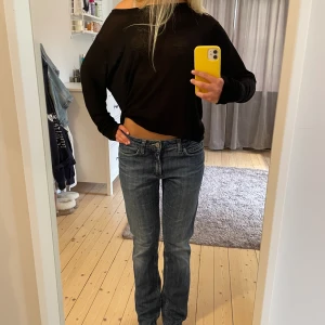 Lågmidjade  - As snygga lågmidjade jeans från acne!!💞💞