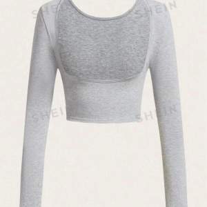 grå tröja med öppen rygg, använd en gång, storlek xs jätte skön och fin