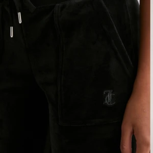 Svarta juicy byxor - Nyskick pris går att diskutera vid snabb affär ❤️