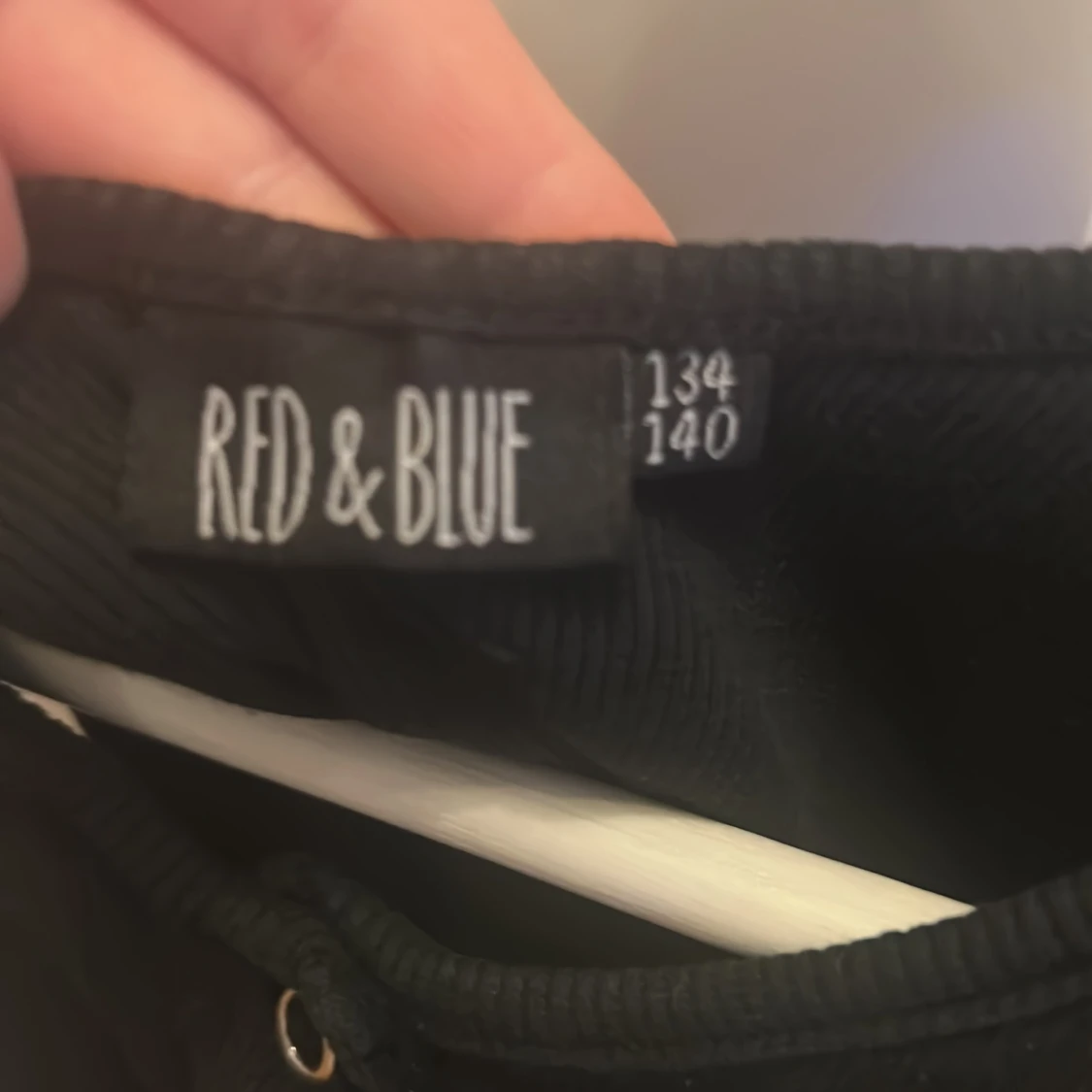 Svart tajt klänning  - 91