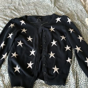 Stjärn kofta - Blå och vit stjärn kofta