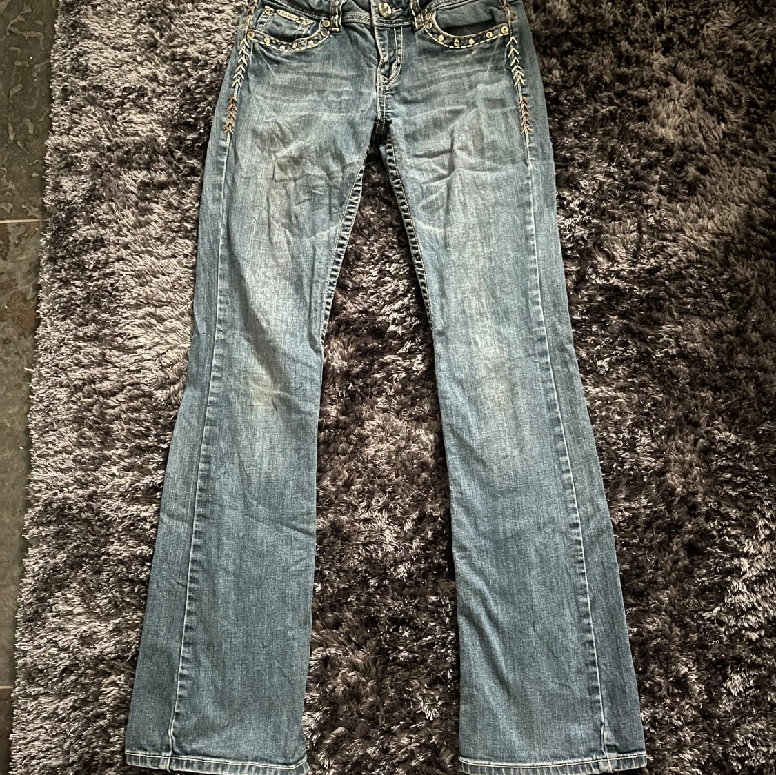 Lågmidjade ljusa jeans - 91
