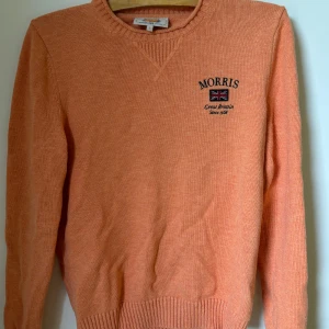 Morris Tröja  - Tröja ifrån Morris i storlek S. Väldigt fint skick, inga defekter. För fler bilder eller frågor så hör av dig! Köparen står för frakt 📦
