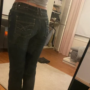 Yk2 jeans - Snygga jeans som var minna favoriter länge men tyvärr har de inte kommit till användning på senaste. De är i bra skick.